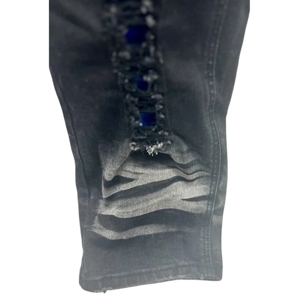 MAKOBI M1969 BONDI SHREDDED JEANS - (BLACK/ Blue) Size 36‎ x 32